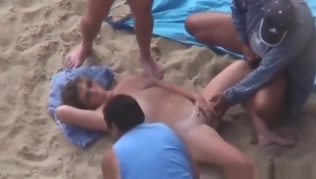 Stranger fucking cuckolded man's wife on the beach