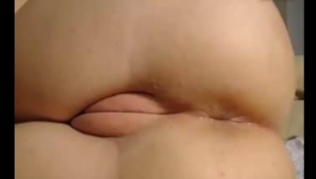 Closeup of chubby cameltoe pussy fingering ass tight pussy