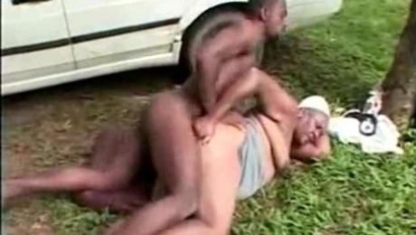 GRANNY BLACK OUTDOOR SEX