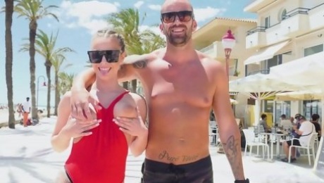 Dude with a long dick fucks his girlfriend Lya Missy in outdoors
